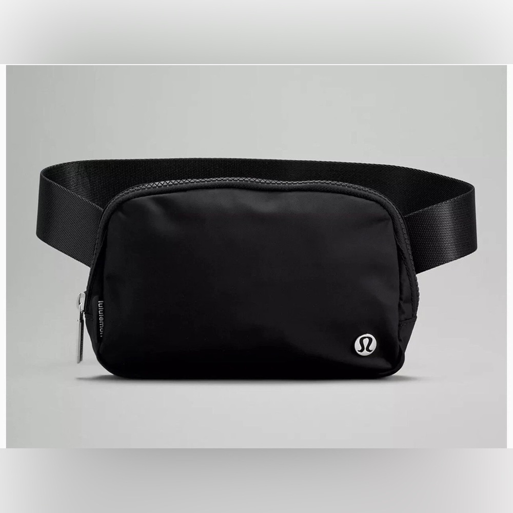 lululemon Everywhere Belt Bag 1L Black Extended Strap